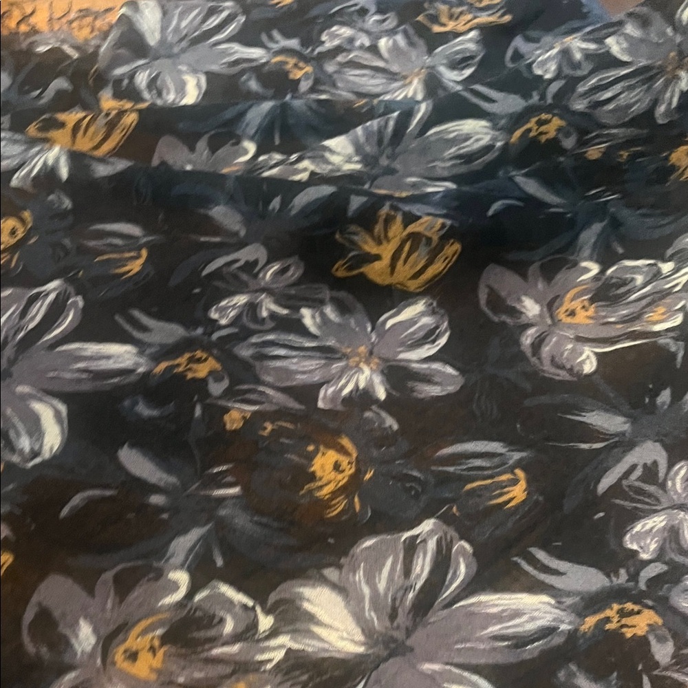Chan Luu - Floral Navy Scarf - silk and cashmere -  new and never worn